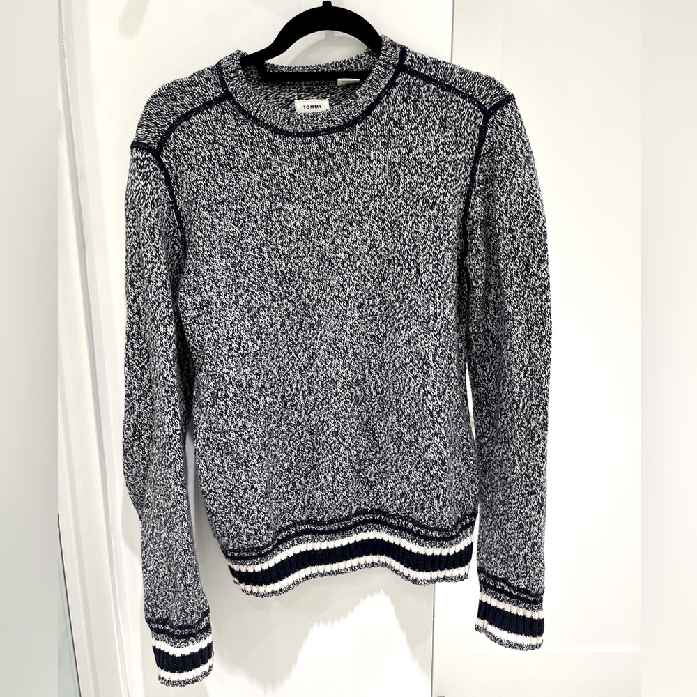 TOMMY SCHOOLBOY KNIT